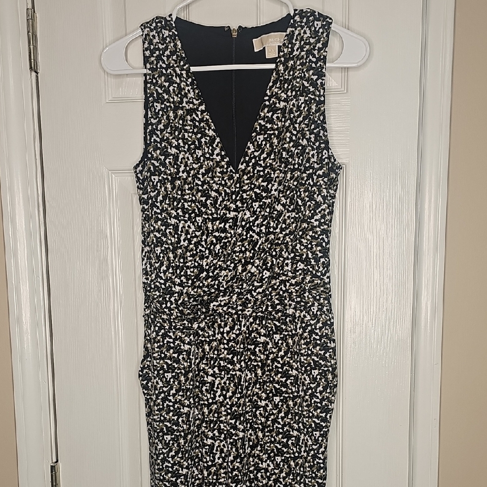 Michael Kors Black,White&Olive Sleeveless V-Neck Jumper / Pants suit  V-neckline